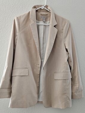 Relaxed Fit Lightweight Tan Blazer